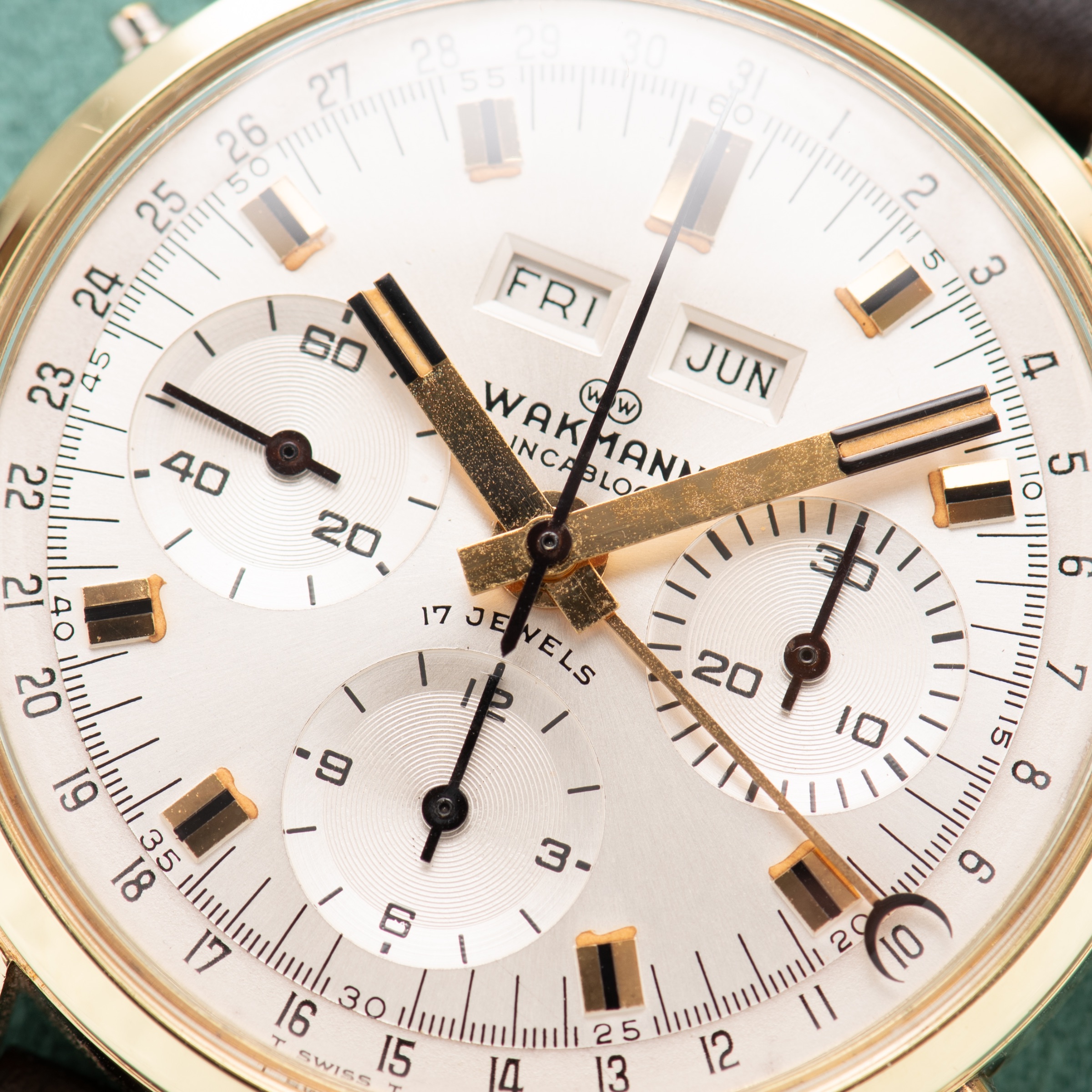 Vue de Wakmann Triple Date Chronograph — Cal. Valjoux 730 — 1970